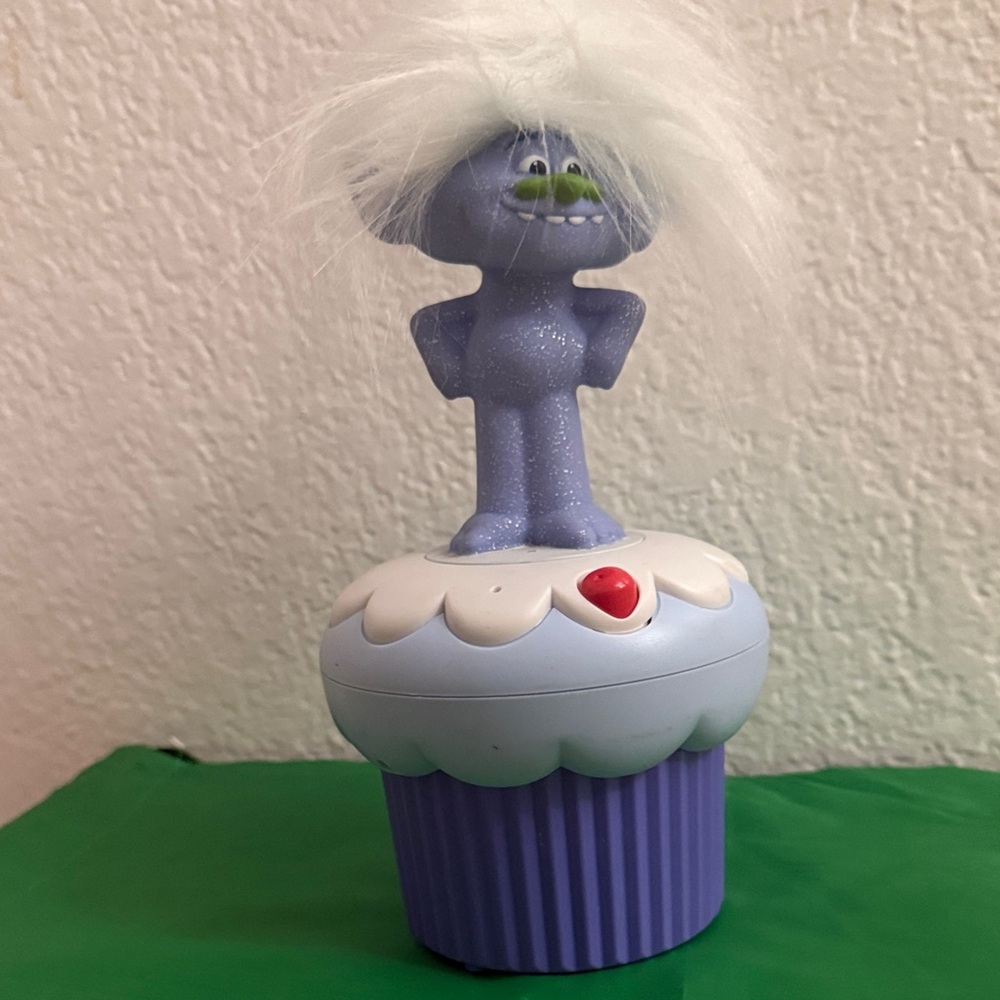 Dreamworks Dancing Troll Guy Diamond voice activated